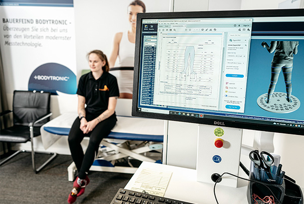 Bodytronik Messtechnik mit Auswertung auf Bildschirm